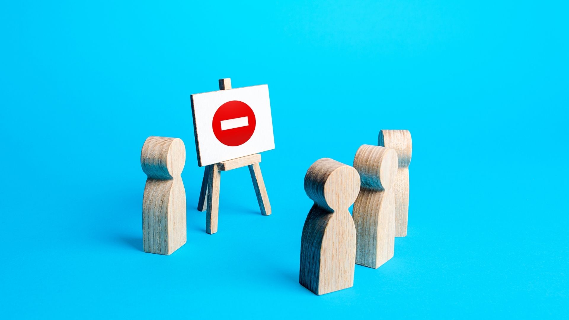 figure blocks representation a stop signal